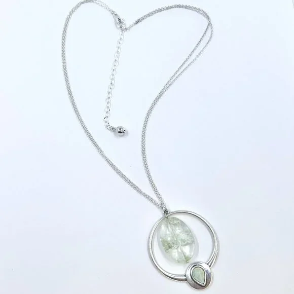 New / Handcrafted - Green Glass Bead Pendant 16” Silver Tone 2 Strand Necklace - Picture 2 of 8